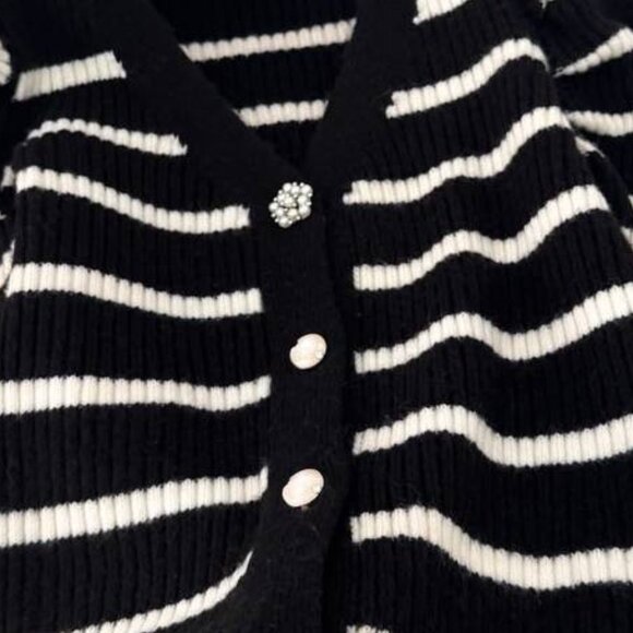 Black And White Striped Knit Cardigan With Pearl Buttons - Picture 4 of 4